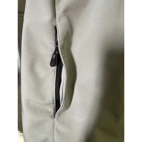 New Balance Women's Size S Softshell 4-way Stretch Gray Jacket - Picture 5 of 8